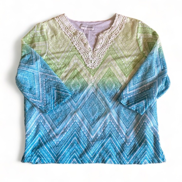 Alfred Dunner L Blue-Green Diamond Ombre V Neck 3/4 Sleeve Blouse - Picture 6 of 11